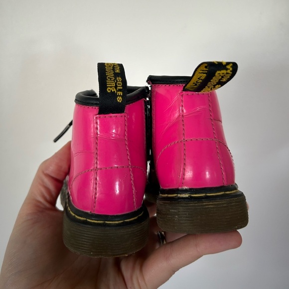 Dr Martens Brooklee B TODDLER Boots Patent Hot Pink Side Zip size 6 - Picture 4 of 9